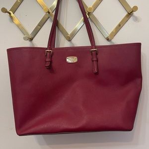 MICHEAL KORS TOTE MAROON